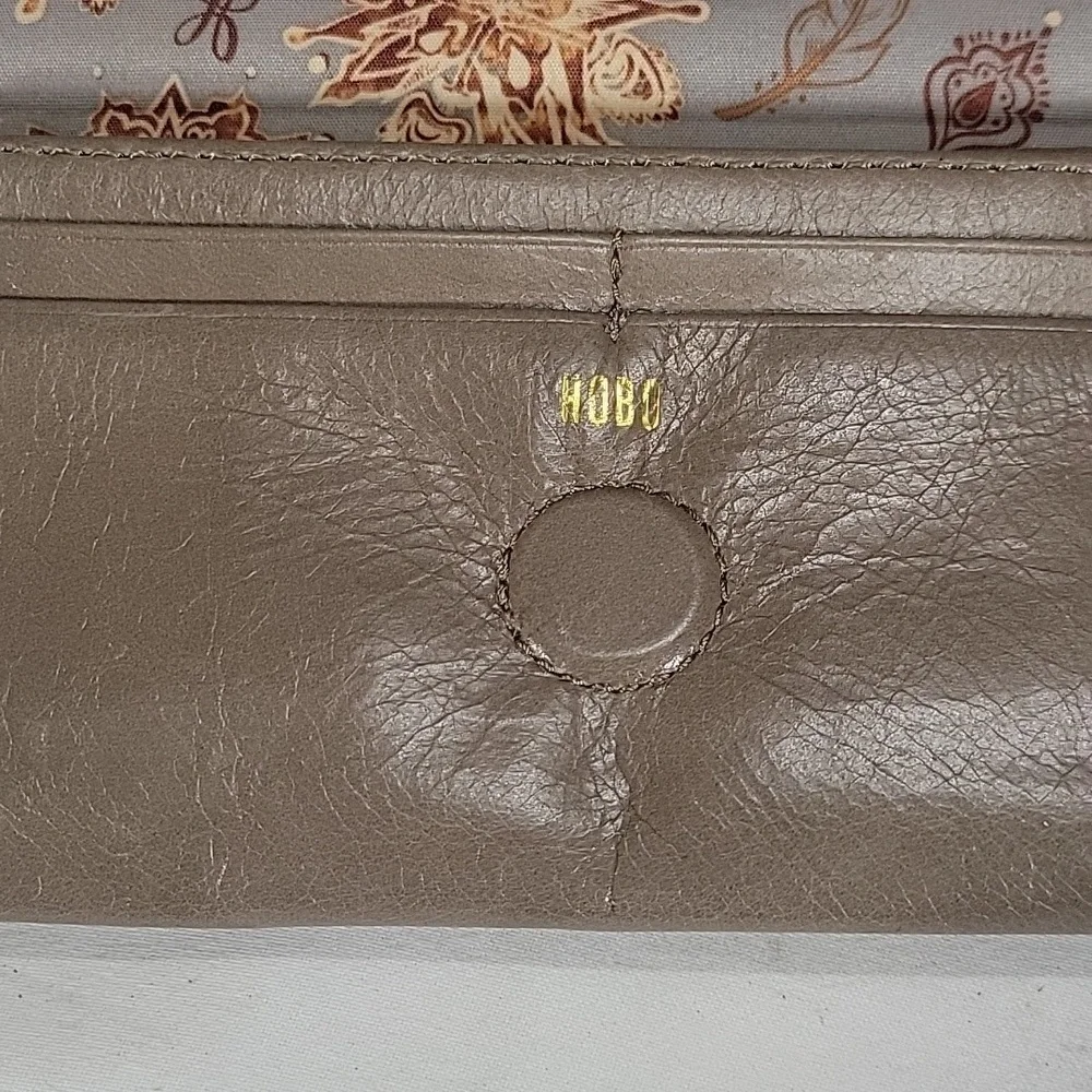 Hobo Elegant Taupe Leather Clutch Wallet